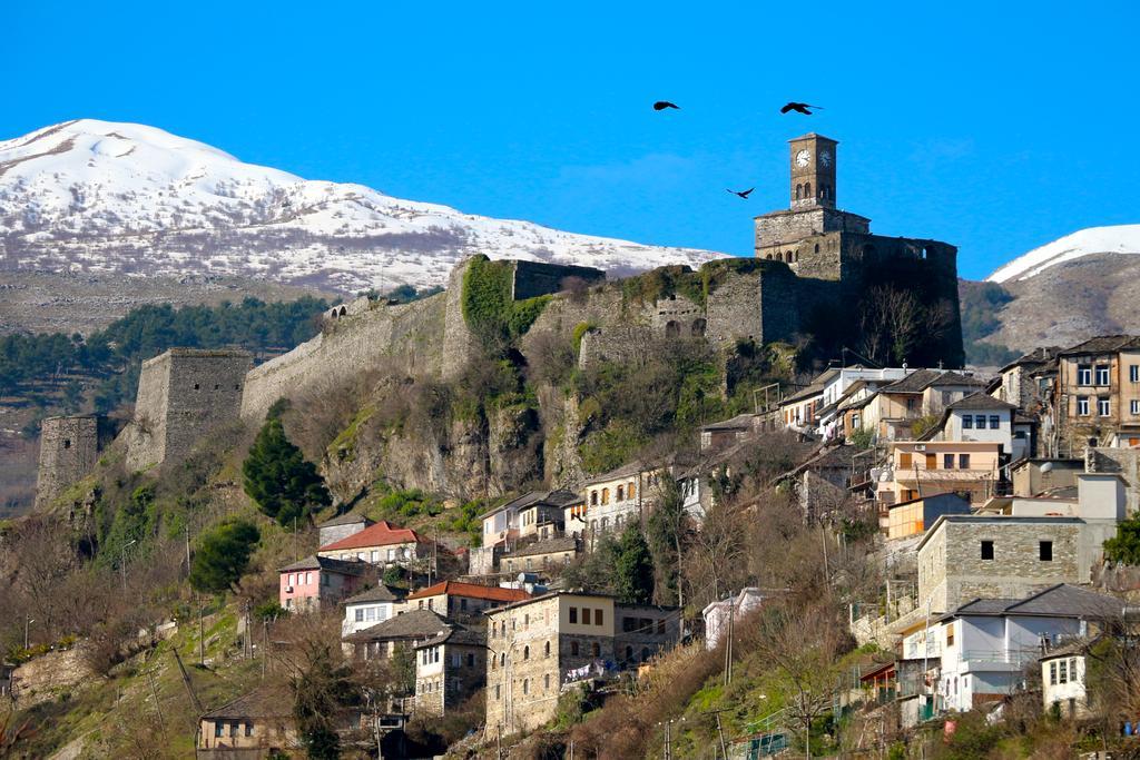 Stone City Hostel Gjirokastër Exterior foto